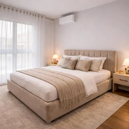 Luxe * Tirana